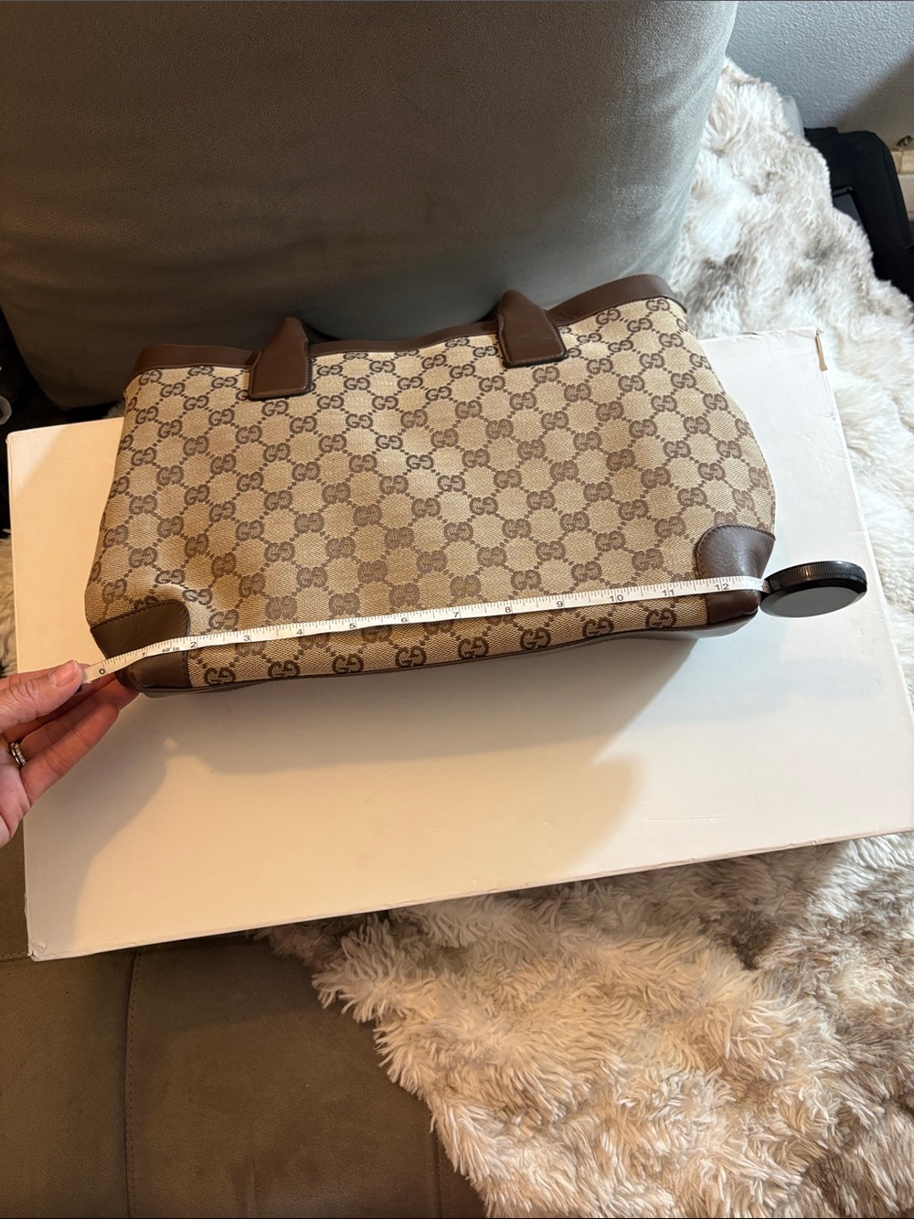 Gucci Beige GG Canvas Tote with Brown Leather Trim - Picture 11 of 12